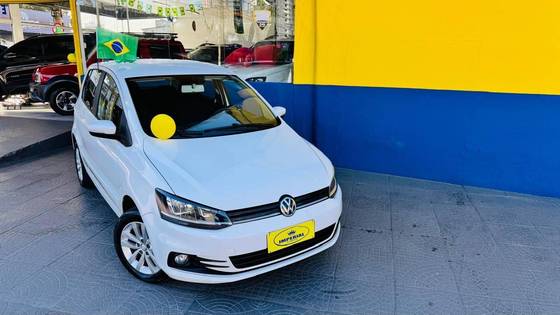 VOLKSWAGEN FOX 1.6 MSI TOTAL FLEX CONNECT 4P MANUAL VOLKSWAGEN FOX 1.6 MSI TOTAL FLEX CONNECT 4P MANUAL